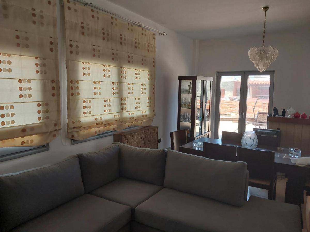 Passatempo Casa - 3 Bedroom Apartment Close To The Swimming Pool Gerani  Екстер'єр фото